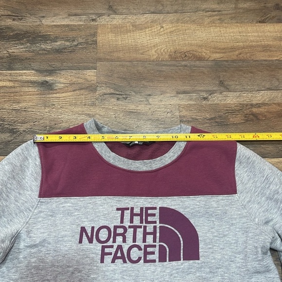 The North Face Red and Gray Color-Block Jacket - Picture 6 of 11